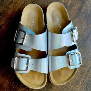 J/Slides Silver Iridescent Buckle Strap Platform Molded Footbed Sandals 9 Women